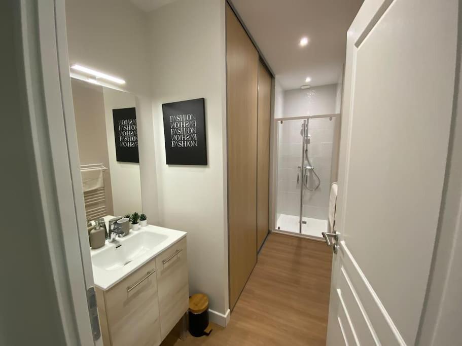 Appartement Centre-Ville * Rdc * Clim * Wifi * Haut De Gamme * Angoulême Екстериор снимка
